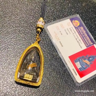 成功佛牌是什么？名称来源、造型与寺庙文化