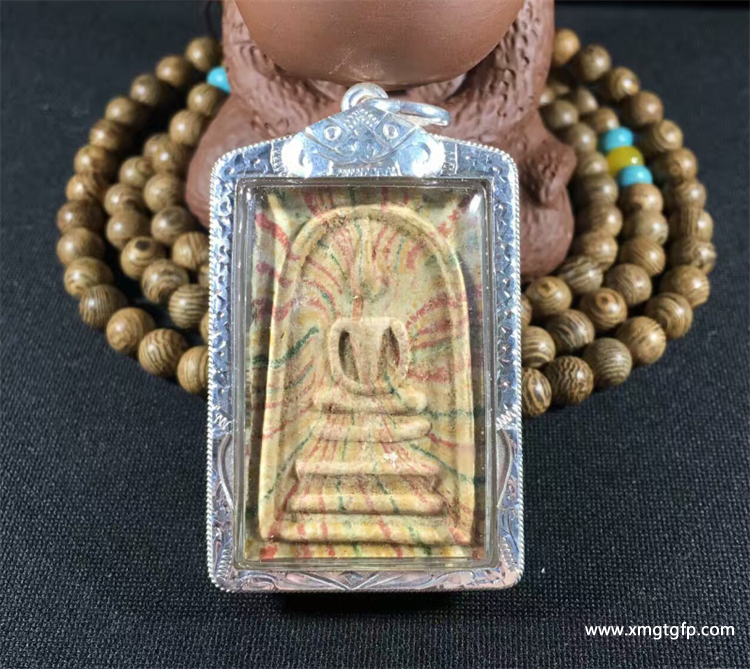 泰国佛牌 崇迪佛 泰国佛牌 崇迪佛.png