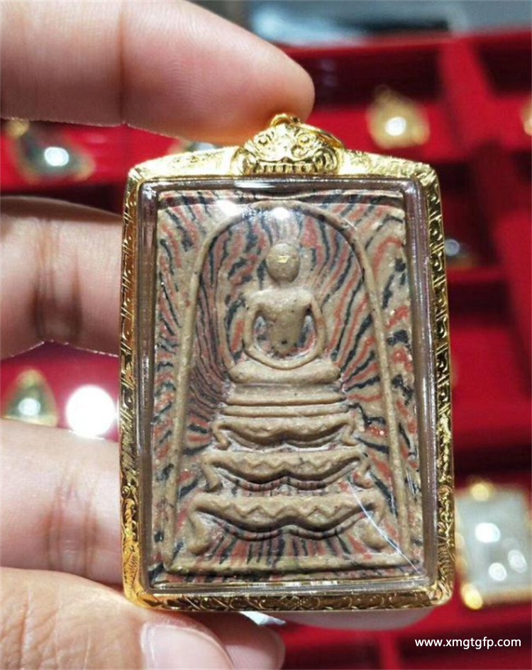 泰国佛牌 崇迪佛 泰国佛牌 崇迪佛.png