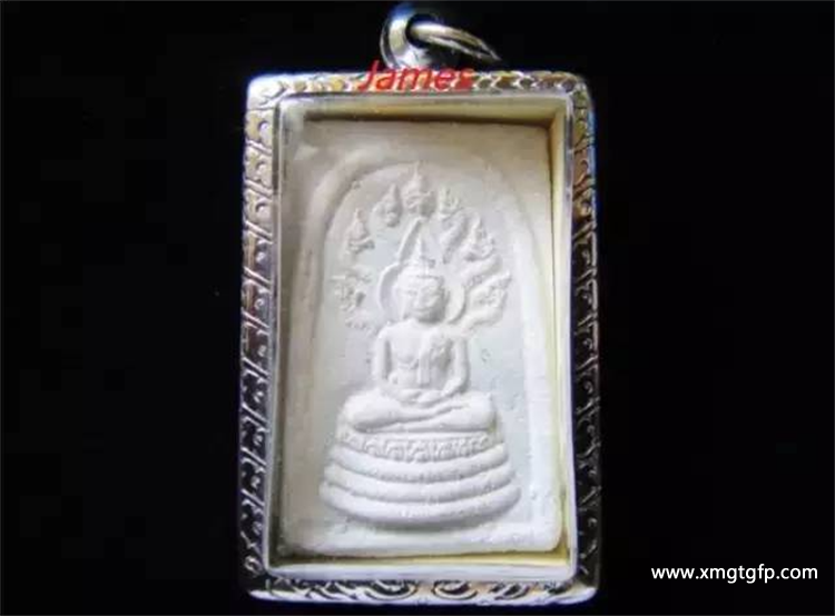 泰国佛牌 七龙佛 泰国佛牌 七龙佛.png