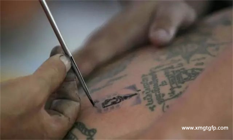 泰国佛牌圣物历史悠远 各地都有佛塔 每个塔都有故事的