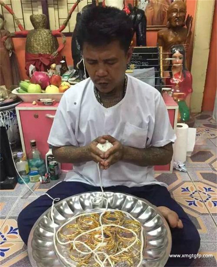 谈谈泰国佛牌师傅：封喉一剑——阿赞宋玉