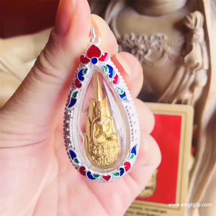 龙婆坤 2542年火焰药师佛 佛牌 龙婆坤 2542年火焰药师佛 佛牌 (2).jpg